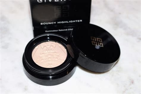 Givenchy Bouncy Highlighter Review Swatch